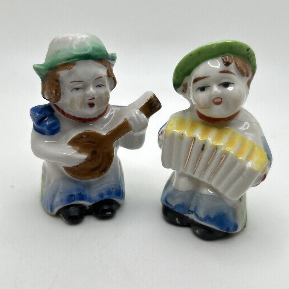 Vintage Dutch German Musicians Children Salt Pepper Shakers Japan Folk Accordion